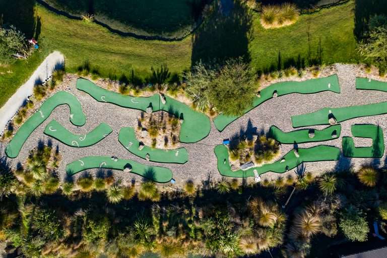 mini golf at hook wanaka